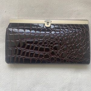 Chocolate brown Faux crocodile vintage wallet/clutch